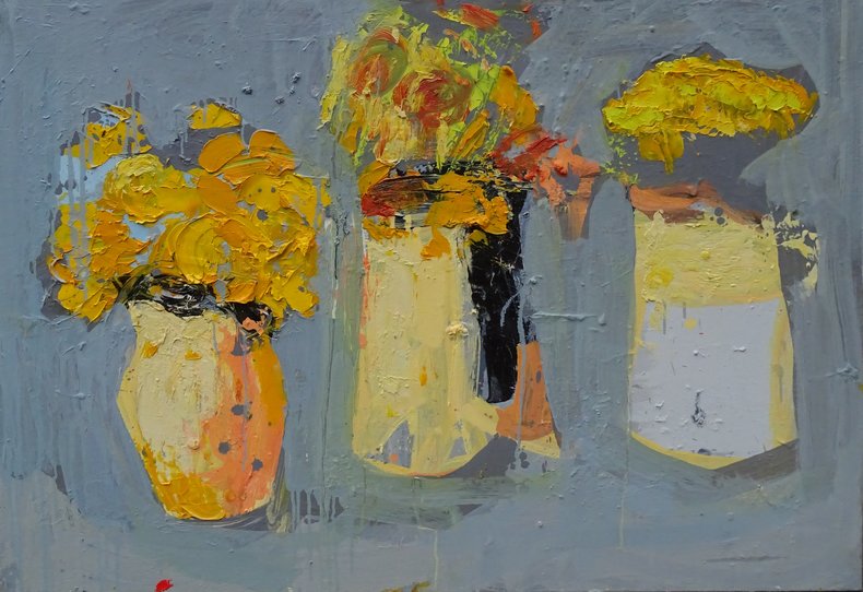 Trzy bukiety żółtych kwiatów