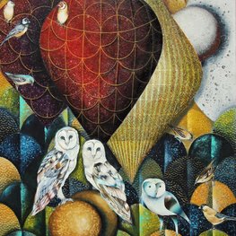 Kompozycja ze złotą kulą