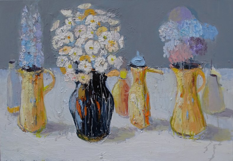 Martwa natura z białymi makami, orlikami i hortensjami