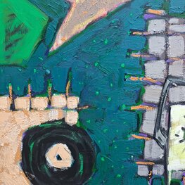 Patefon na szarym stole